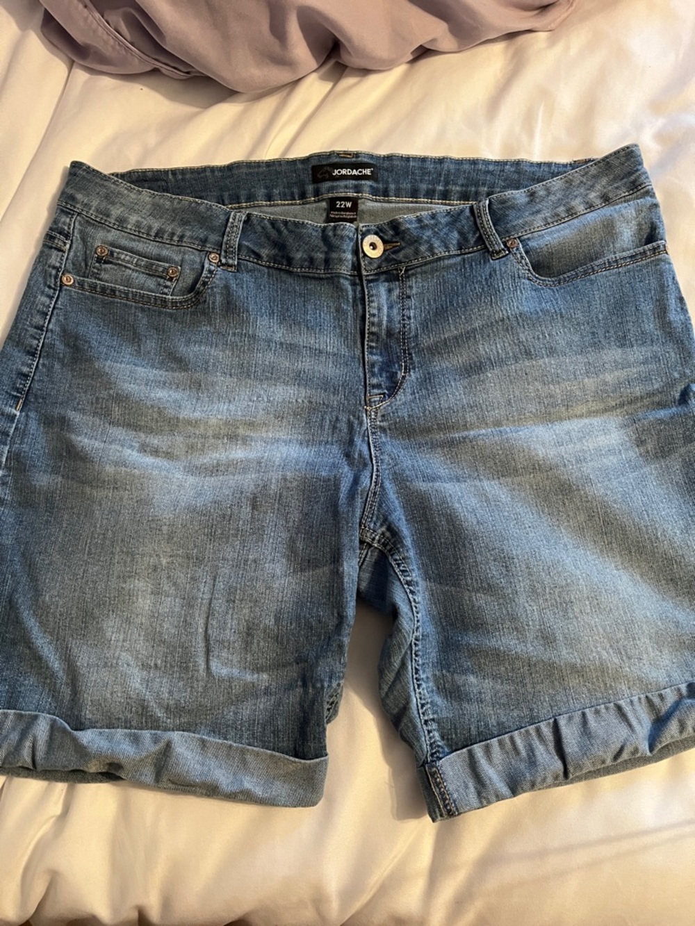Jordache Light Blue Rolled-Hem Denim Shorts